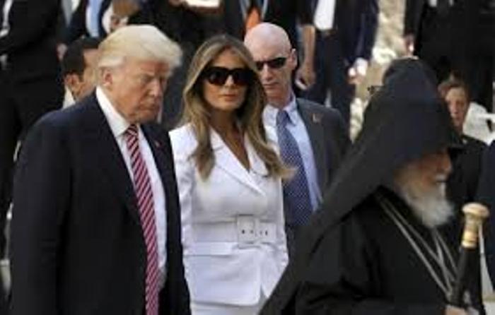 Melania’s Hands Do All the Talking During Trump Visit-News-Time Now