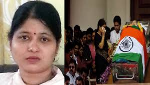Jayalalithaa Daughter Amrutha Surfaces, But Is She the Real One