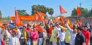 Ayodhya Put on Alert as VHP, Sena Workers Pour In
